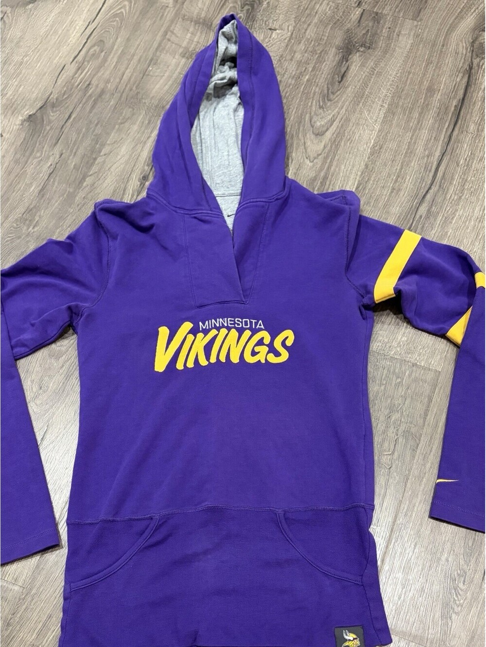 Nike Women's Minnesota Vikings Pullover Hoodie Lightweight Purple Yellow S NFL